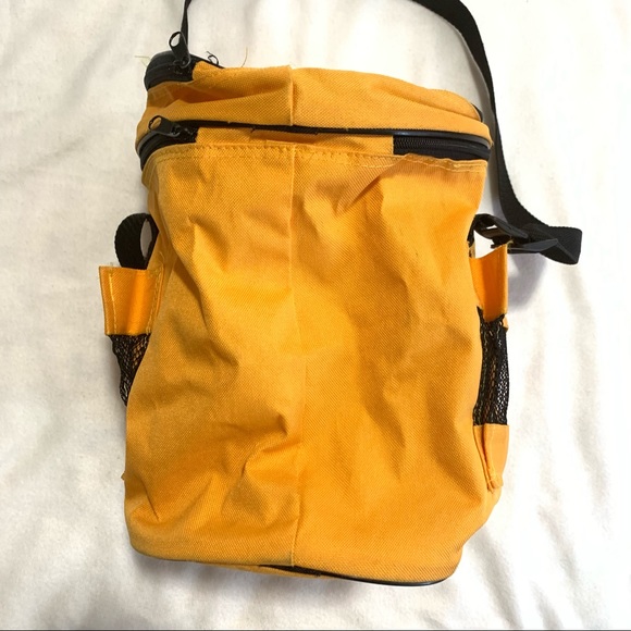 Blockbuster | Vintage Travel Cooler Bag - Picture 5 of 6